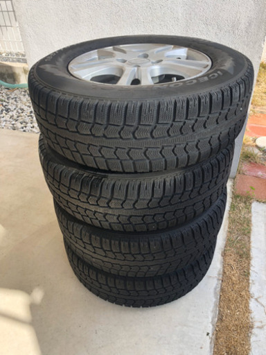 4本セット　スタッドレス　タイヤ