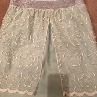 お渡し済　無料でどうぞ　カワイイ系スカート　の画像