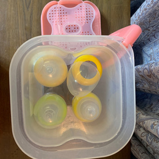 ピジョン 哺乳瓶消毒ケース  哺乳瓶4本付き ミルクポン の画像