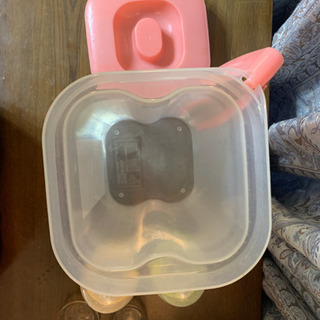 ピジョン 哺乳瓶消毒ケース  哺乳瓶4本付き ミルクポン の画像