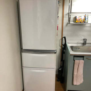 2012年 三菱 冷蔵庫 MR-C34T-Wの画像