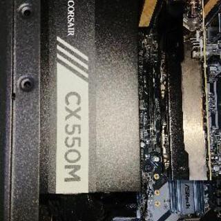 正常に動くと思われますが汚れやパーツの関係でジャンク扱いにします、自作PCです。手渡しのみです。の画像