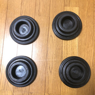 ピアノの転倒防止、防音に！