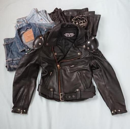 バトルジャケット 、革パンツ 、Gベスト、ベルト