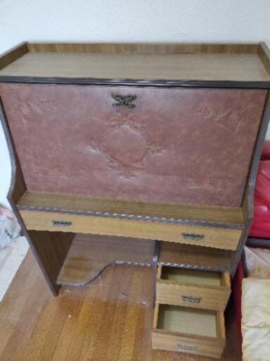 オシャレな机、テーブル