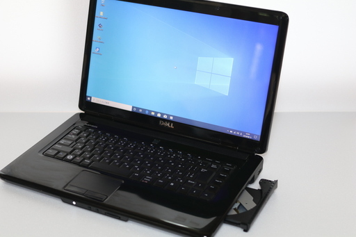 急ぎましょう。Windows7 サポート終了間近です。DELL inspiron1545　Windows10グレードアップ、メモリー増設済み。