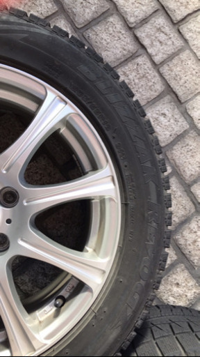 ブリザック  ホイール付 セレナ 1年だけ使用