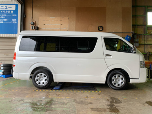 トヨタハイエース200系　新車外し　タイヤ、ホイール4本セット