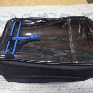 吸盤式タンクバッグ
