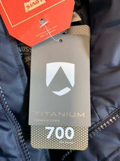 未使用　ダウンジャケット　リーバイス
