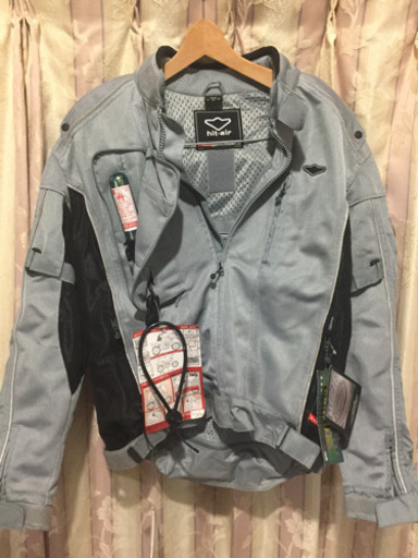 衝撃緩和保護システム付ジャケット