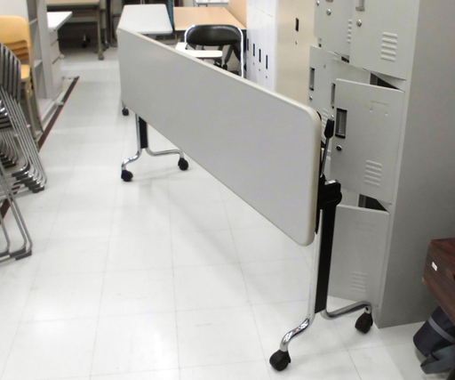 オカムラ 会議テーブル スタックテーブル 長机 折りたたみデスク デスク 長テーブル 幅180cm 苫小牧西店