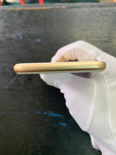 【SIMフリー】iPhone7 32gb ◯判定 au 