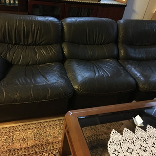 無料 黒本革ソファ   