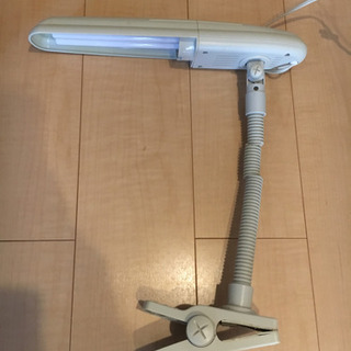 クリップ固定型ライト