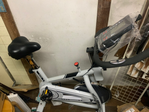 エアロバイク　ダイエット　4回程使用しました