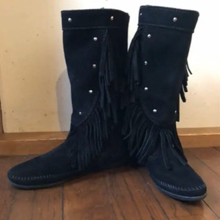 ミネトンカ MINNETONKA スタッズ フリンジブーツ ハイ...