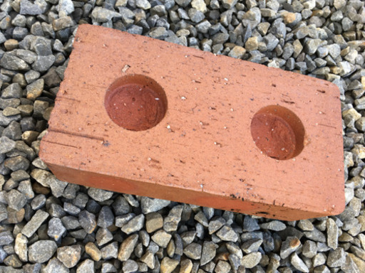 穴あきレンガ(らくらくレンガ)