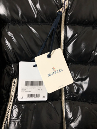モンクレール（MONCLER）ダウンジャケット