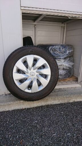 ★スタッドレスタイヤ 165/70R14 BLIZZAK VRX 2018年製 4本