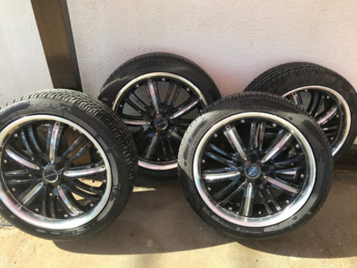 ホイール付きタイヤ18インチ傷あり中古品