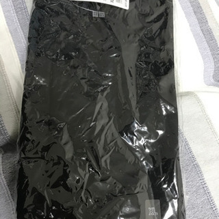 ユニクロ　ソフトタッチハイネックTシャツ　長袖　XLサイズの画像