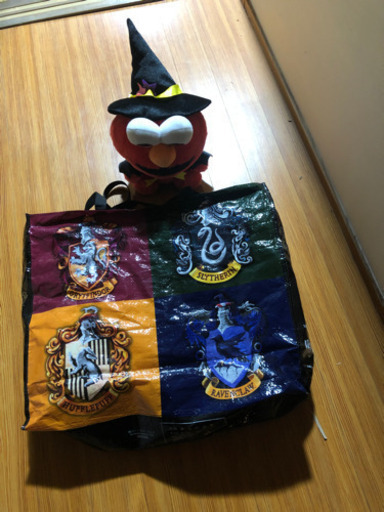 ハローウィンエルモとハリーポッターのショッピングバッグ