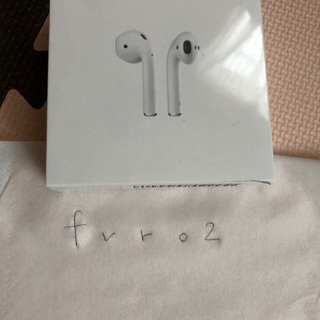 Apple  AirPods with Charging Case 新品未開封