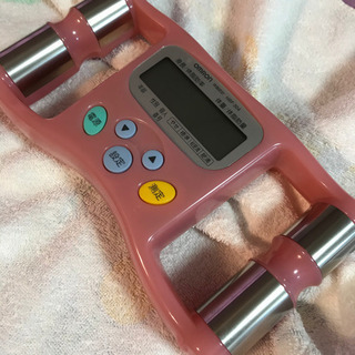 オムロン　体脂肪率計の画像