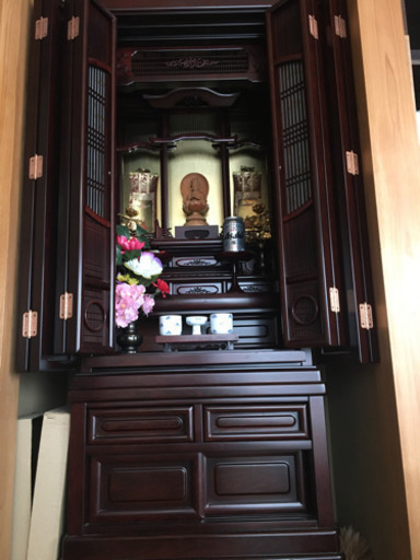 仏壇　美品　引越し先に持っていけないので