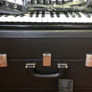 TOMBO　アコーディオン　J80　ケース付き