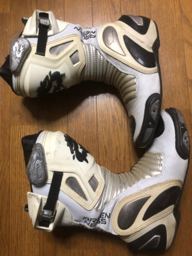 アレンネスレーシングブーツ27.5cm