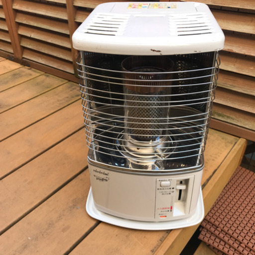 2018年製トヨトミ 石油ストーブ　RS-H2900(W)　(木造8畳まで/コンクリート10畳まで)