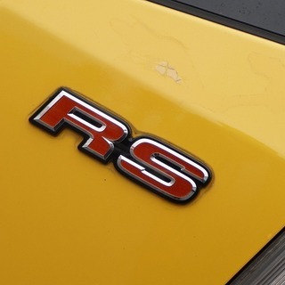 ホンダのフィット！黄色いフィットですよ～💛