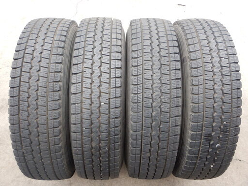 希少！　Ｅｘｓｔｅｅｒ　１４インチ　スタッドレス　ニッサンＮＶ２００用