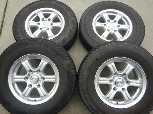 Ｍａｅｓｔｒａｎｚａ　１５インチ　スタッドレス　ハイエース、レジアスエース