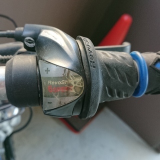 【値下げ】小学校高学年用自転車（２６インチ、ブルー）の画像