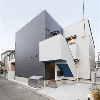 🉐初期費用５万円🙂築浅BT別デザイナーズ🏠新宿へ直通35分の相模...