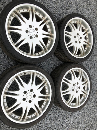 クラウン19インチタイヤホイールバリ山