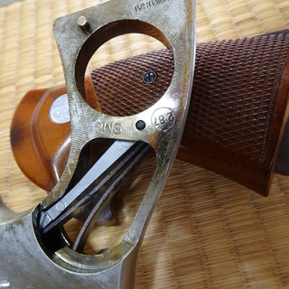 決まりました。モデルガンSMGマーク入り　コクサイ製パイソン６イ...