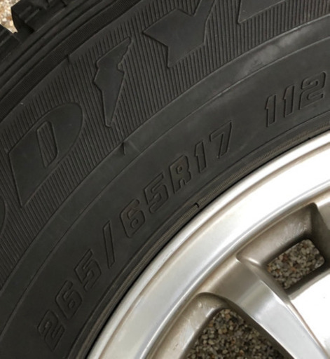 スタッドレスタイヤ ハイラックスサーフ