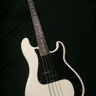 2000 Fender Japan Standard Precision Bass ( Black Pick Guard Edition ) PB-50 ジモティー限定特価！学割有！通常売価より20%オフ！初めてのフェンダー！ならコレ！の画像