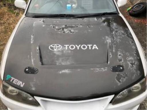 レビン・トレノFRPボンネット