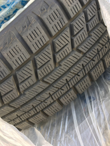 スタッドレスタイヤ　165/65R15