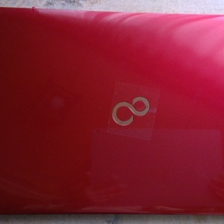 ノートパソコン　LIFEBOOK　AH42/B2