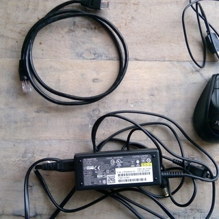 ノートパソコン　LIFEBOOK　AH42/B2の画像