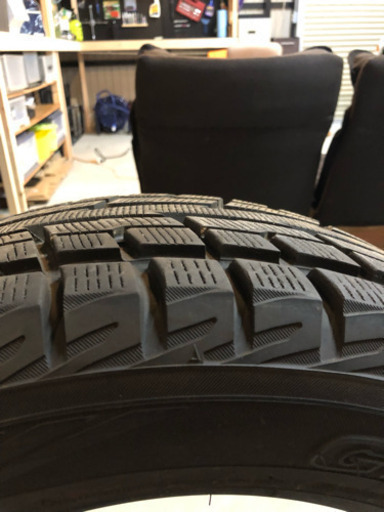 スタッドレスタイヤ4本 245/60R18  フォードエクスプローラ