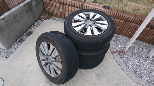 ホンダ純正ホイール　１６インチ　205/60R16　RK5ステップワゴンにて使用