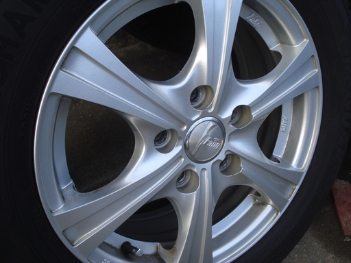 195/65R15 ヨコハマスタッドレス　アルミセット　中古
