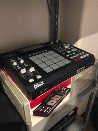 AKAI MPC2500 サンプラー サンプリングマシン CD/DVDドライブ